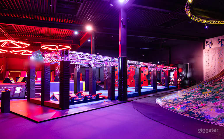  Vermietung von Indoor-Spielplätzen und Aktionsparkhallen 