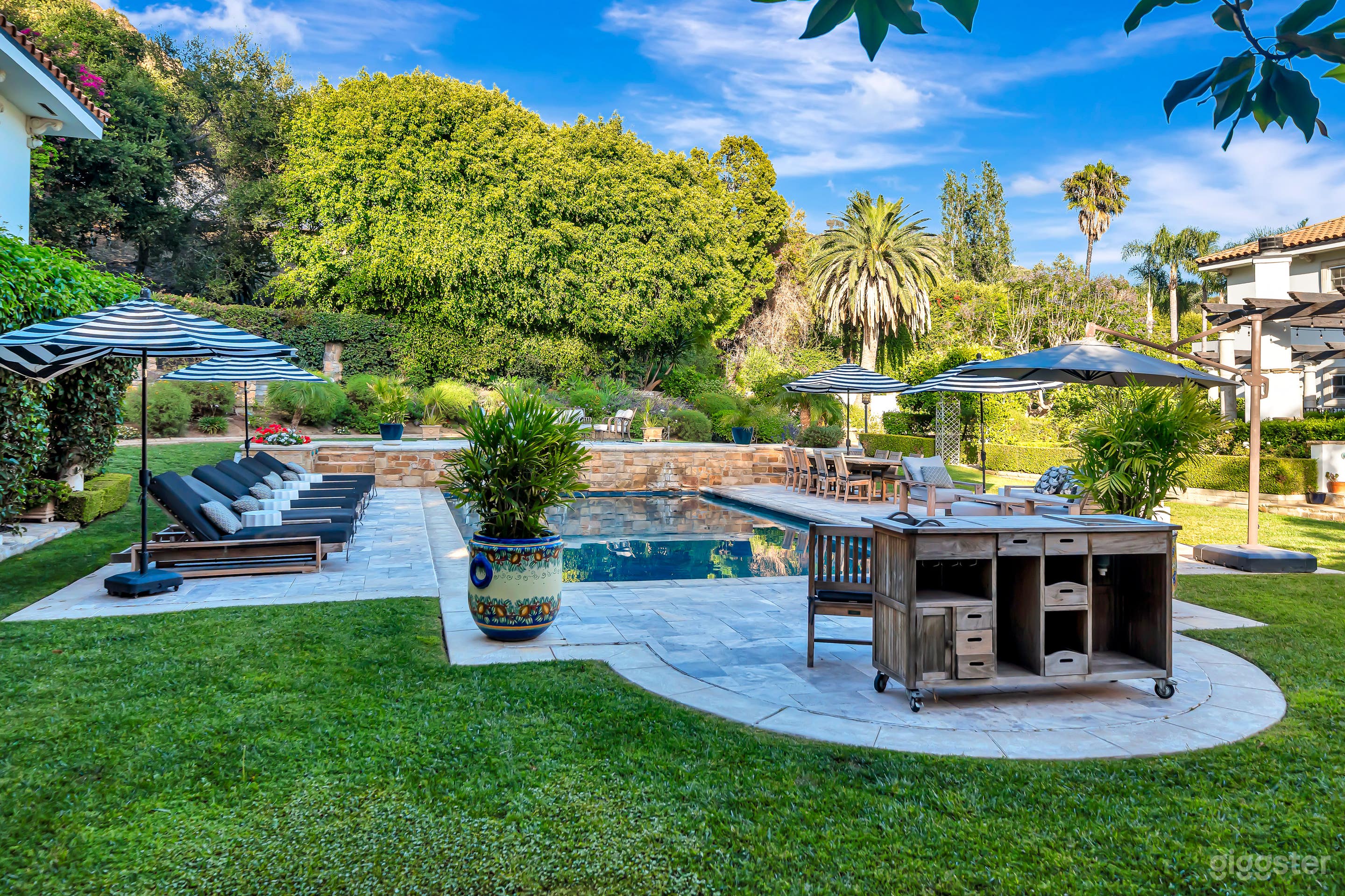 Luxury Malibu Hillside Estate w/ Pool & Mountain View Photo 4