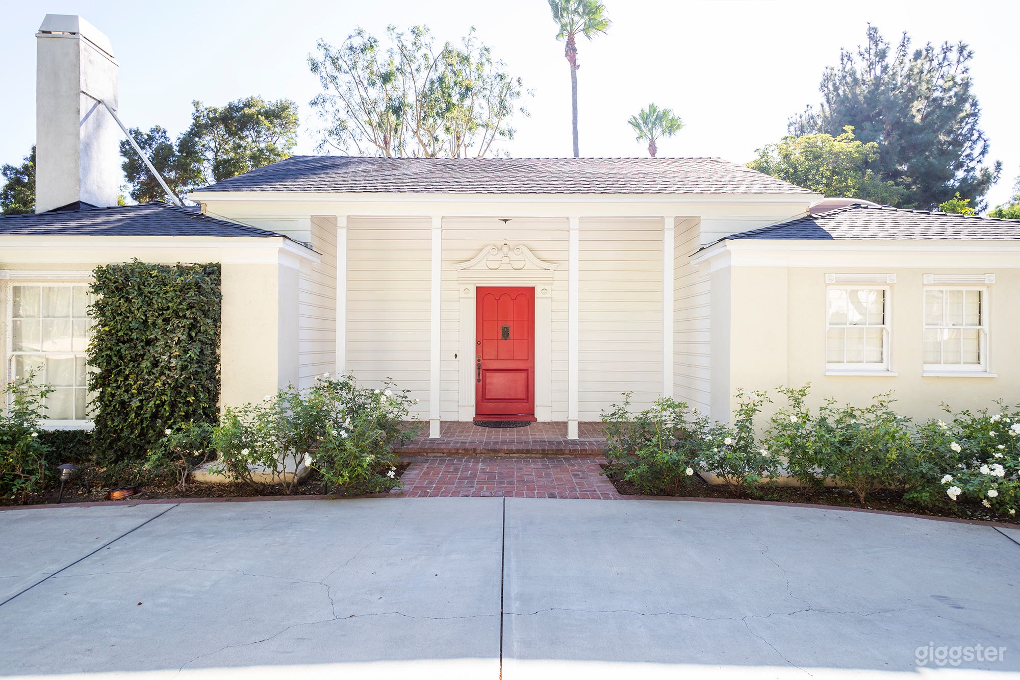 Eleven Palms Photo 4