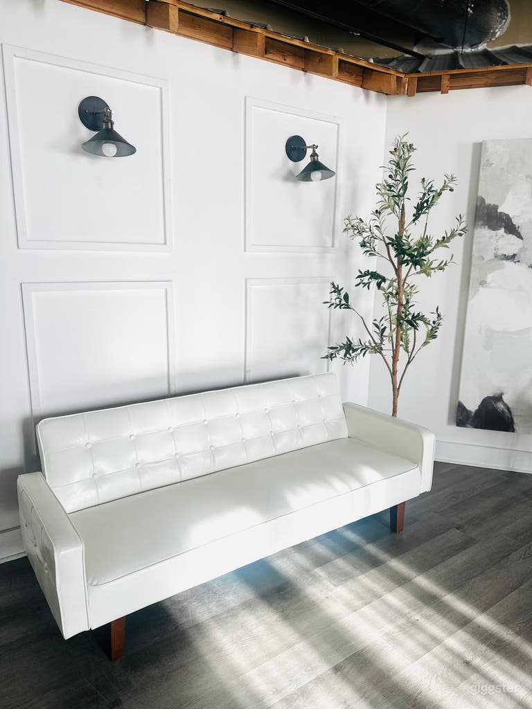  Multipurpose Studio Loft in Germantown 