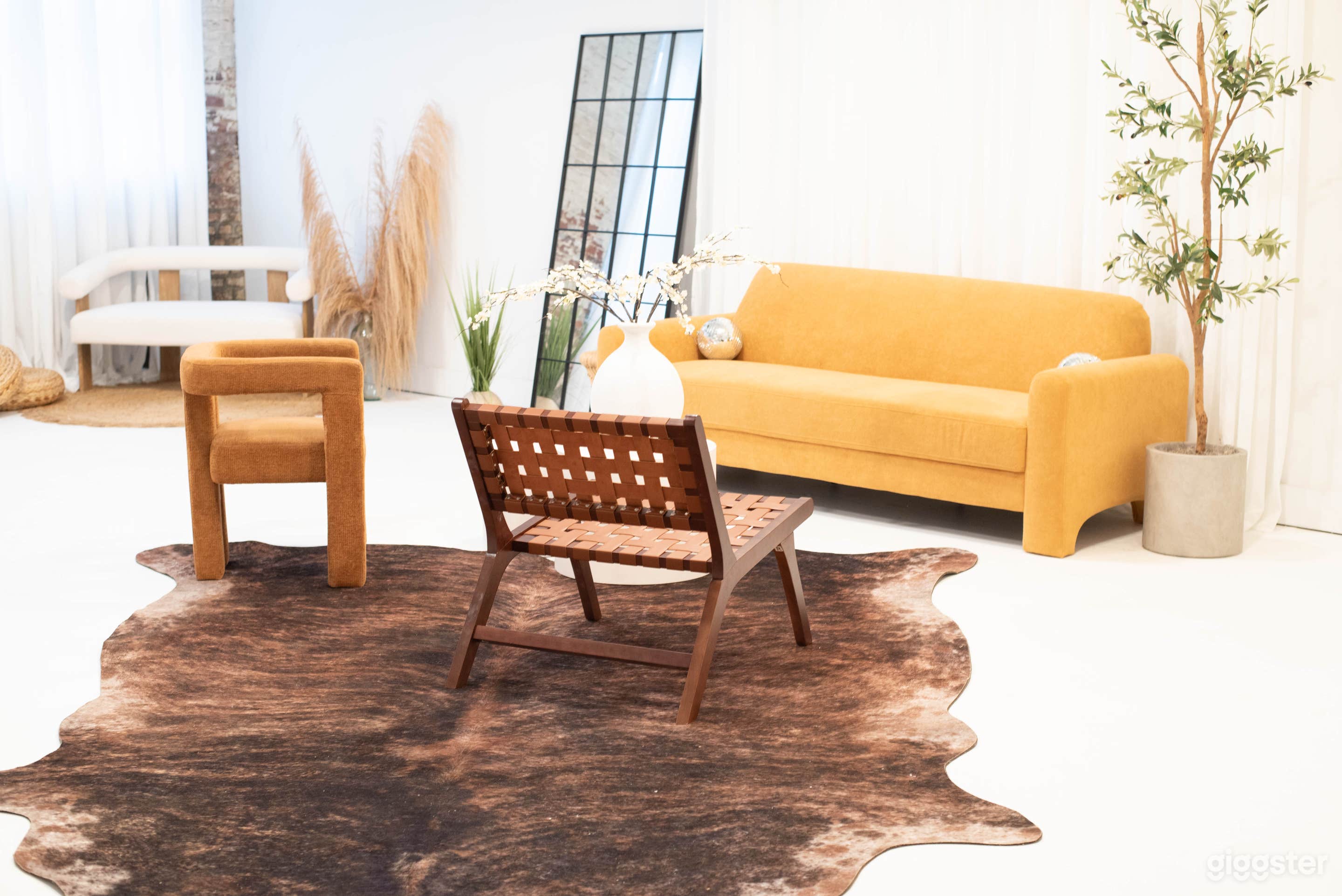 Multipurpose Studio Loft in Germantown Photo 2