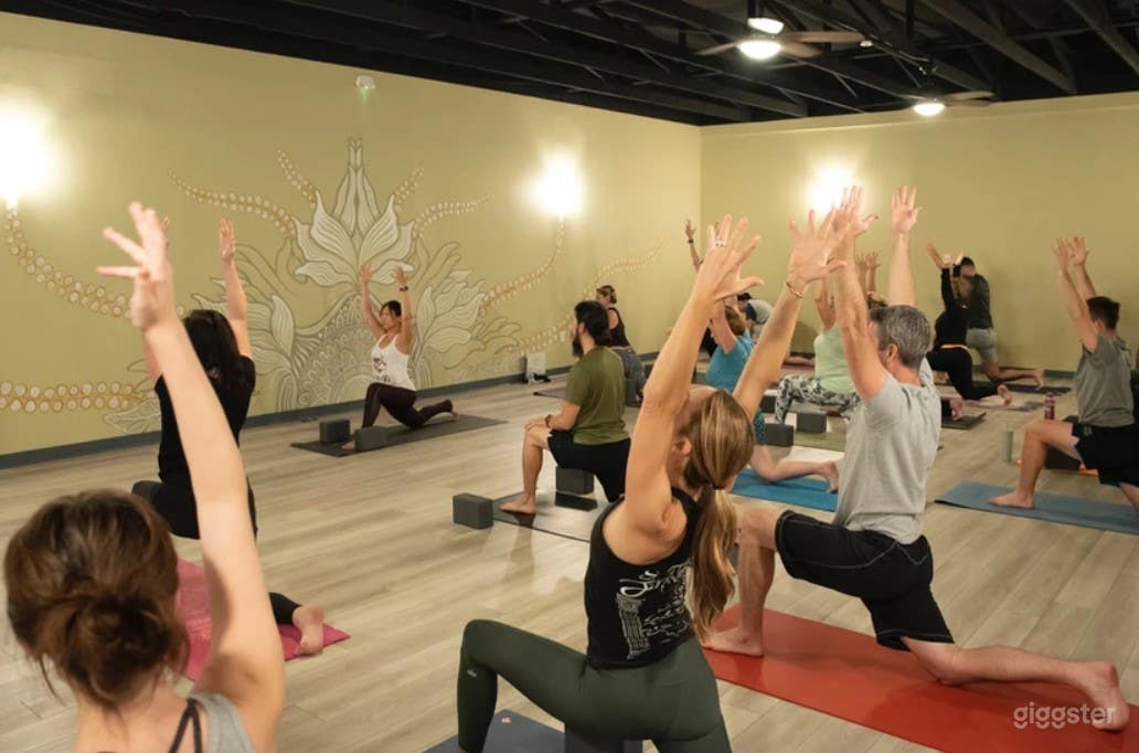 Quiet and Relaxing Yoga Studio Photo 1