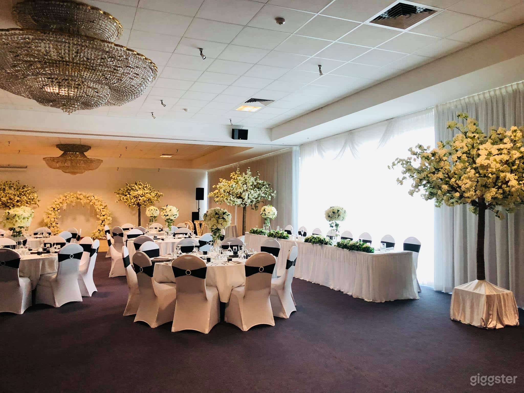 Buyout Motel's Function Venue Hire with Outdoor Pool  Photo 2