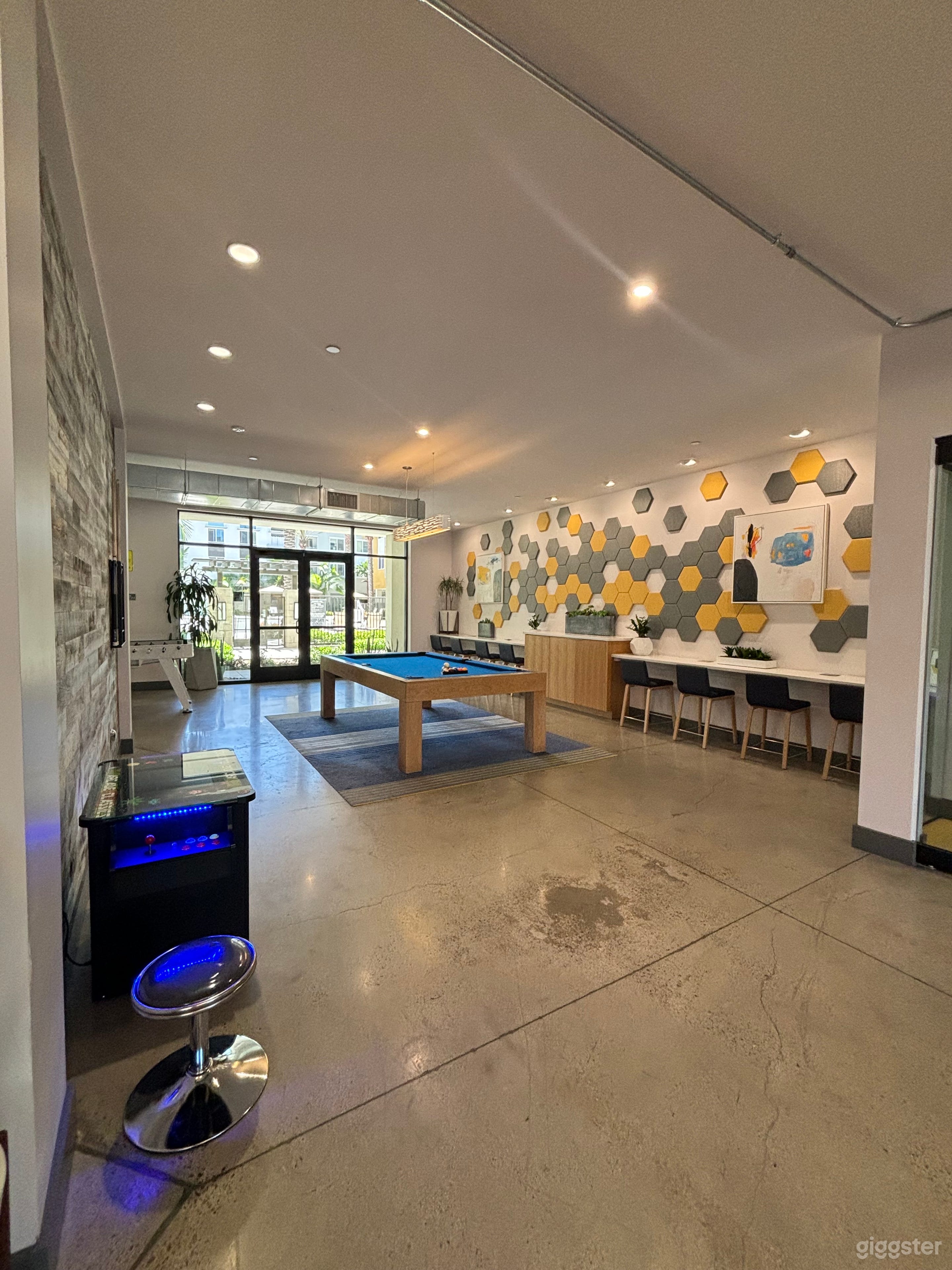 Modern Spring Photo 1