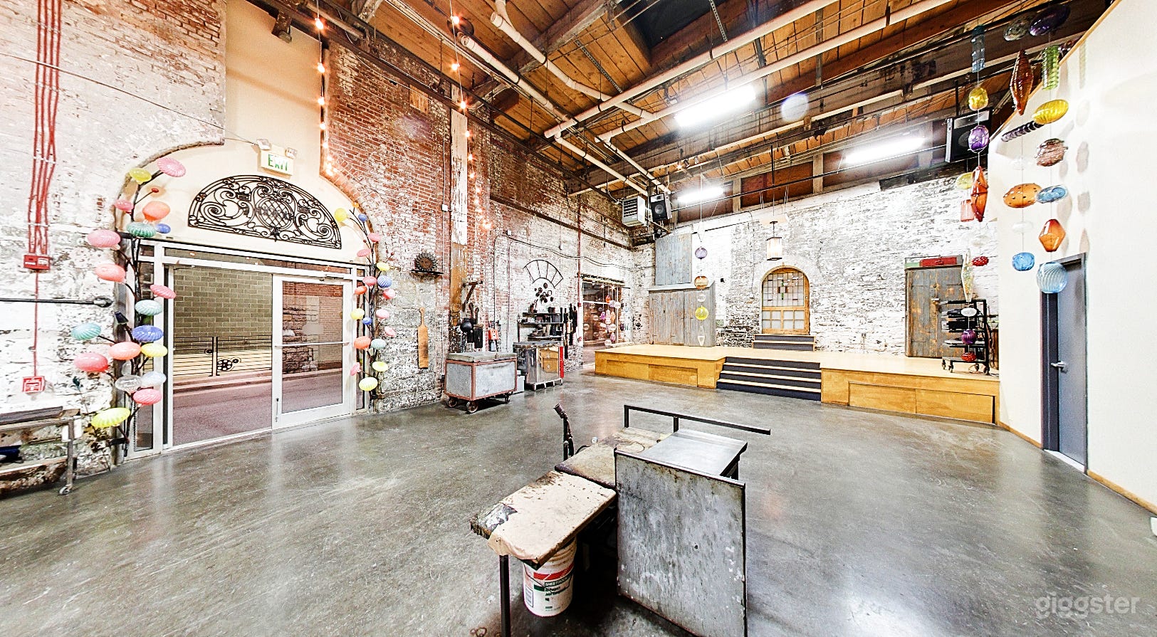 Glass Studio | Event Space | Filming | Meeting Photo 4