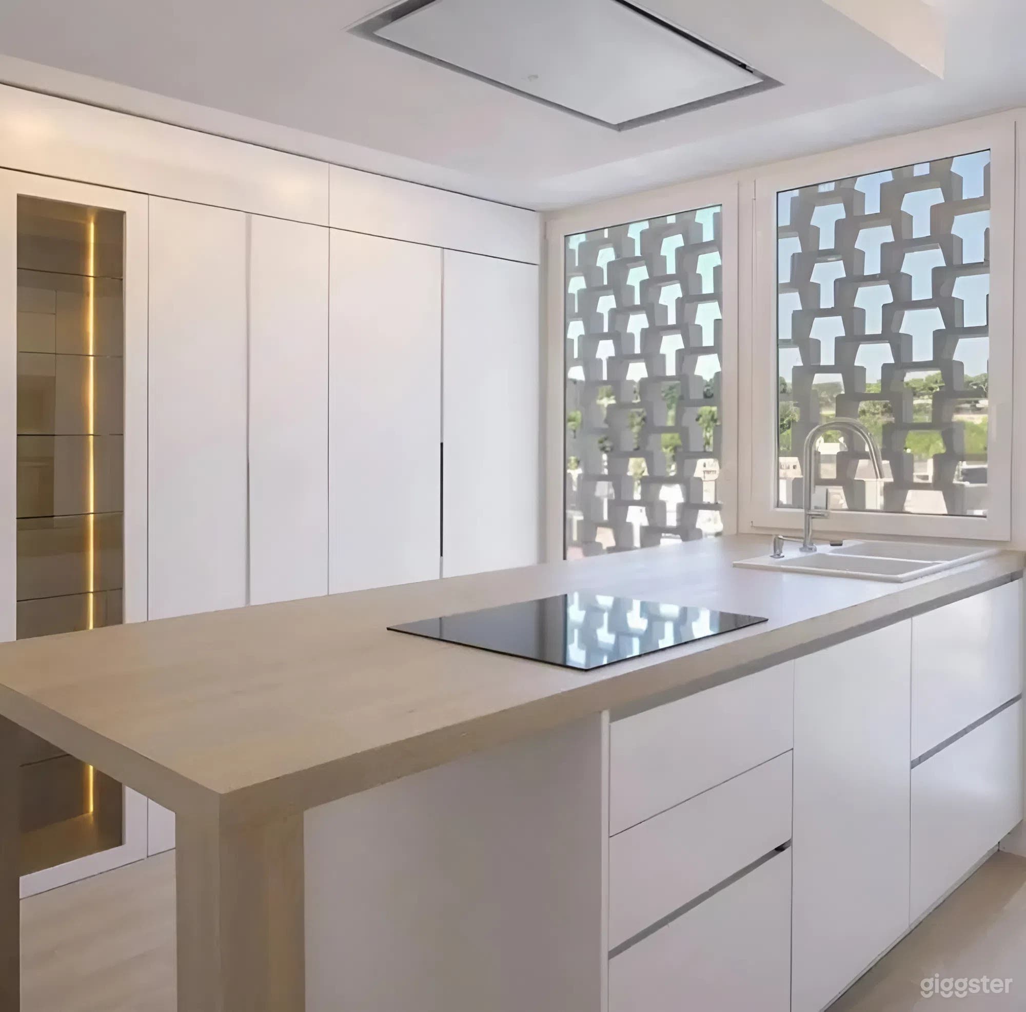 Apartamento en Alicante lleno de luz con vista panorámica al mar Foto 2
