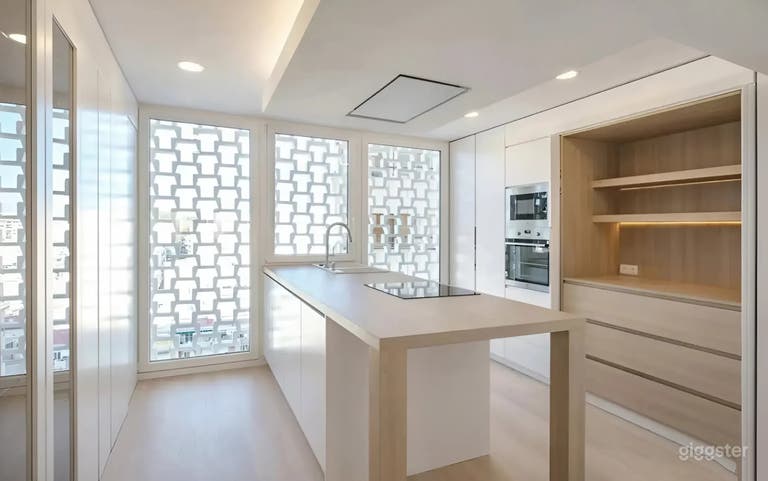  Apartamento en Alicante lleno de luz con vista panorámica al mar 