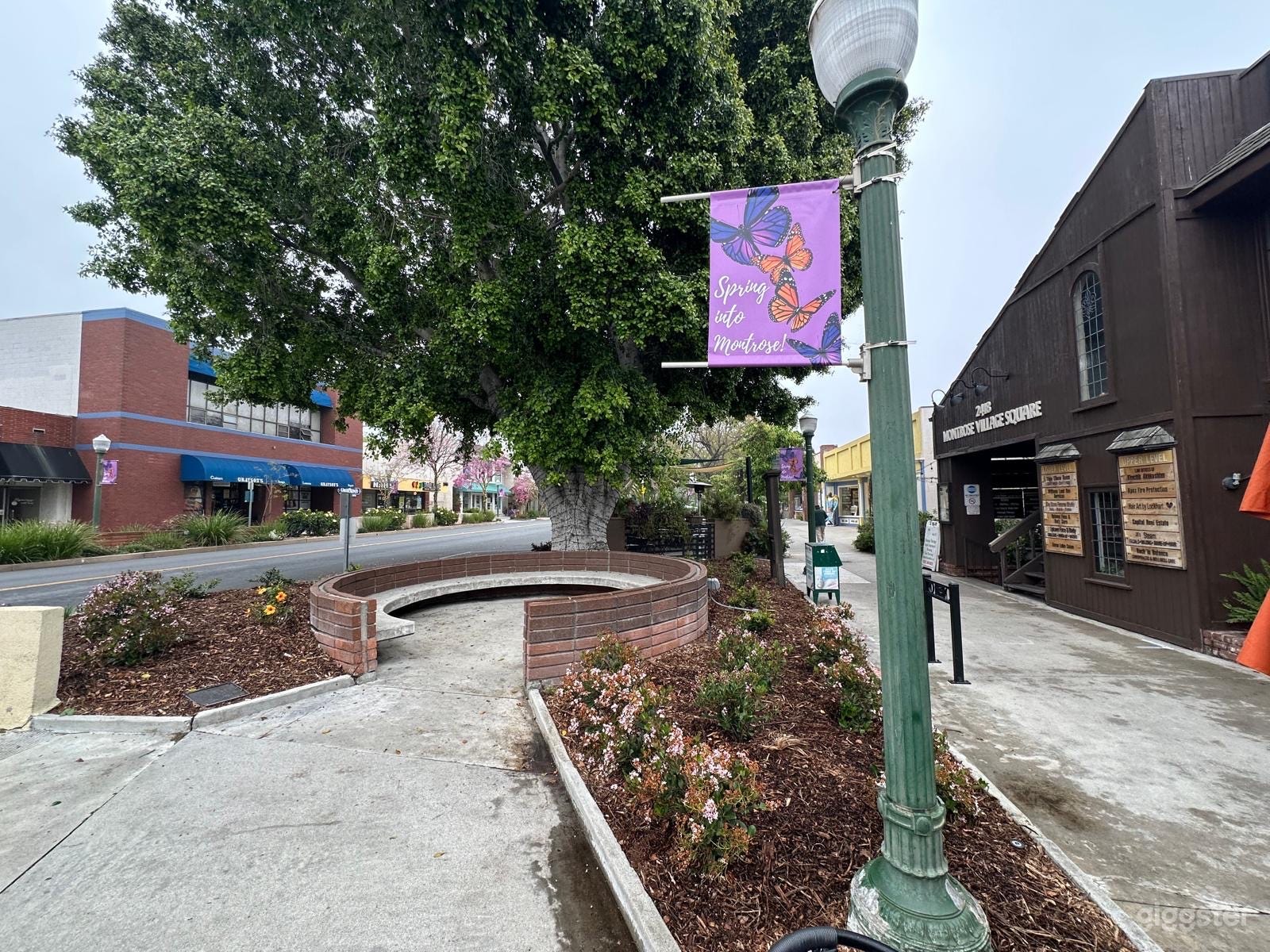 One-of-a-Kind Cafe Location in Montrose Photo 4
