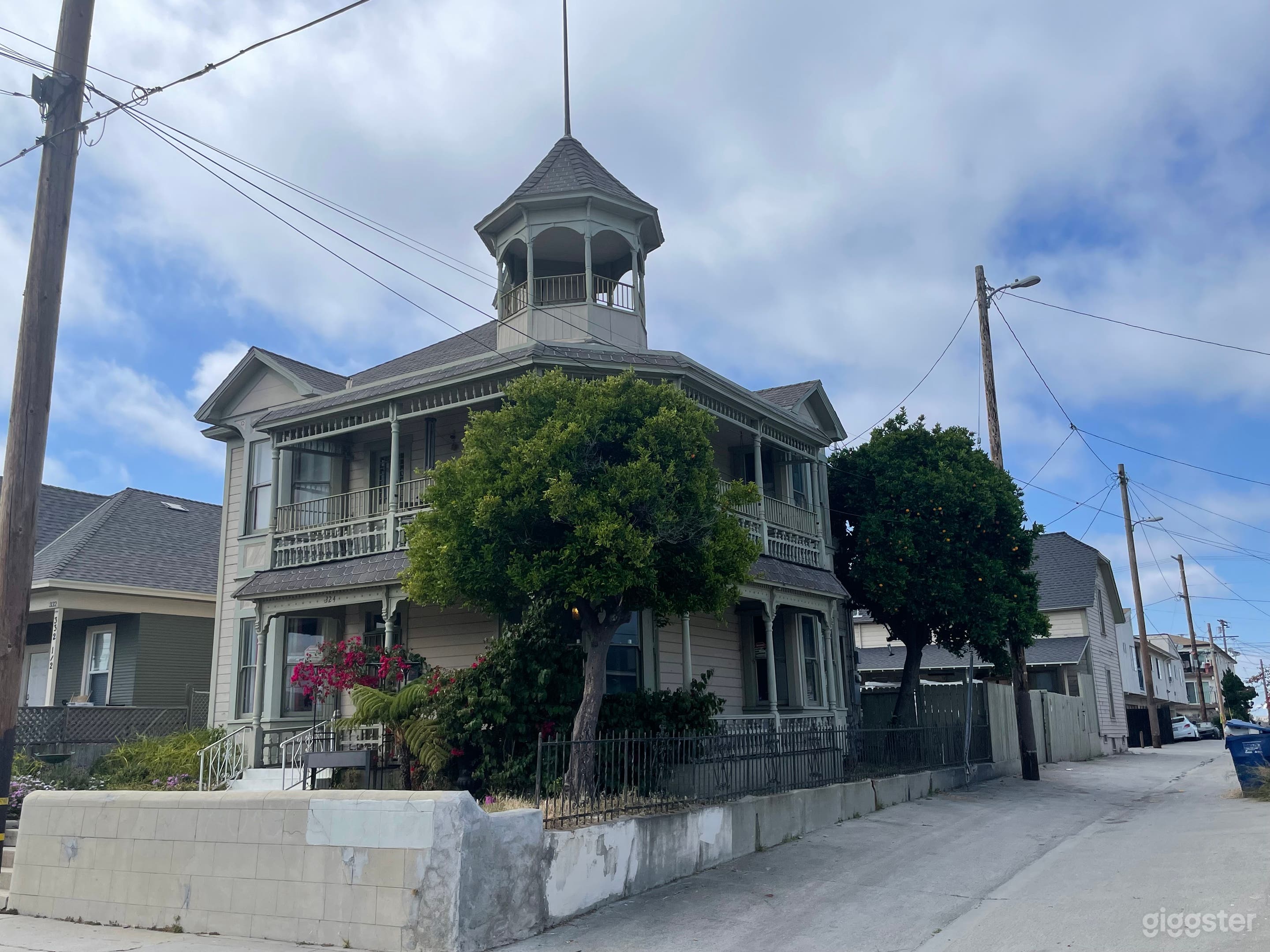 1897 Victorian Home / LA Historic Monument Photo 1