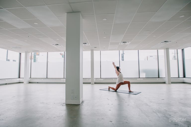  Minimalist Yoga Studio: With its polished floors and serene ambiance, this studio offers a versatile backdrop for yoga-related productions or minimalist-themed shoots. 