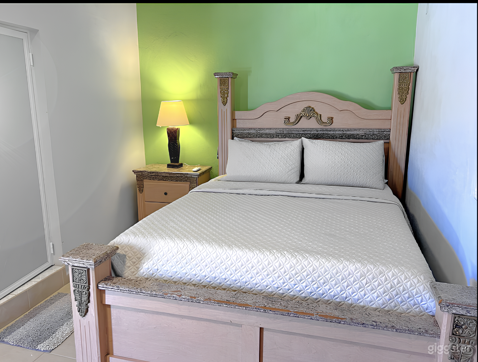 Luxe House with Rooftop: Paradise for Shoots Photo 3