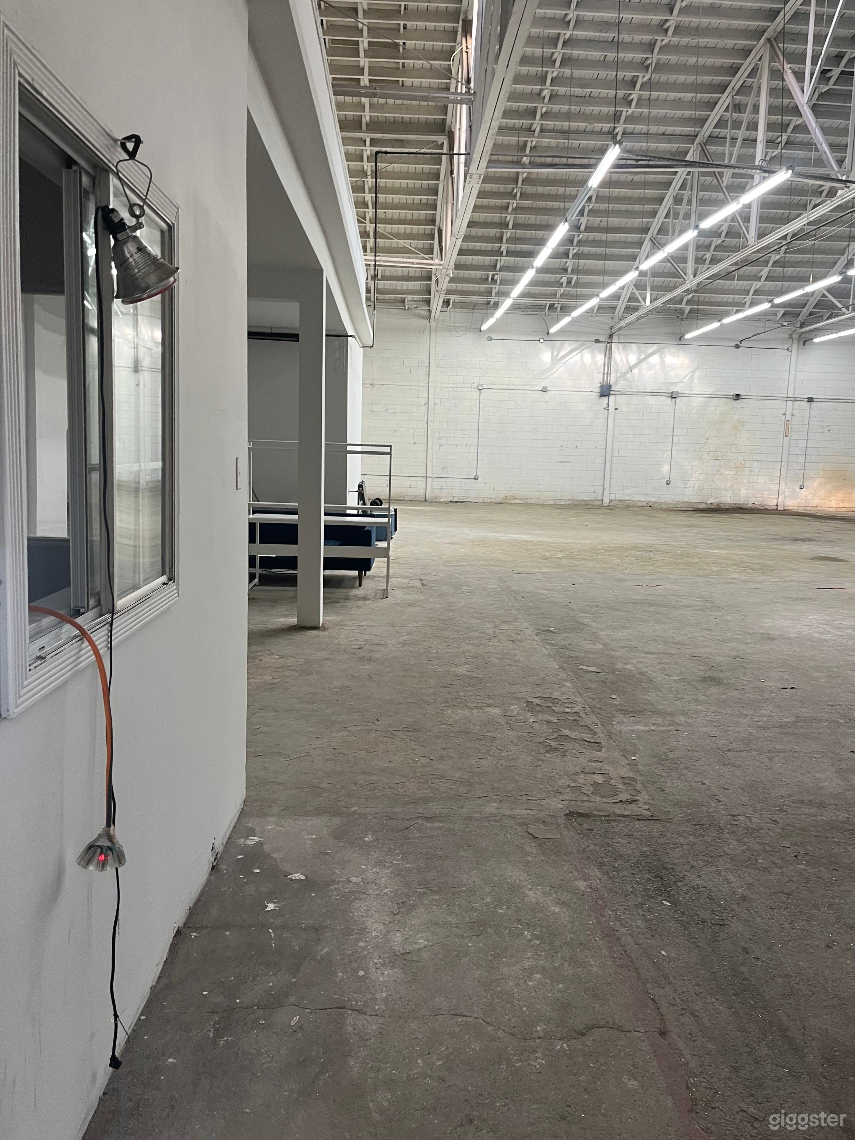 DTLA - Large Industrial Building - Private Events/Filming Photo 2