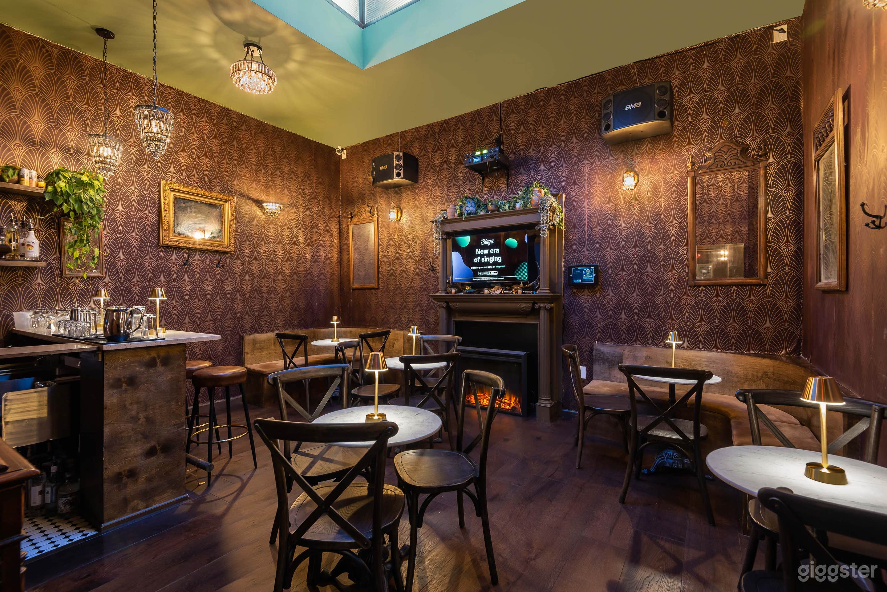 Multiple Looks (Buyout with Karaoke Bar, Rooms, Speakeasy Bar) Photo 3