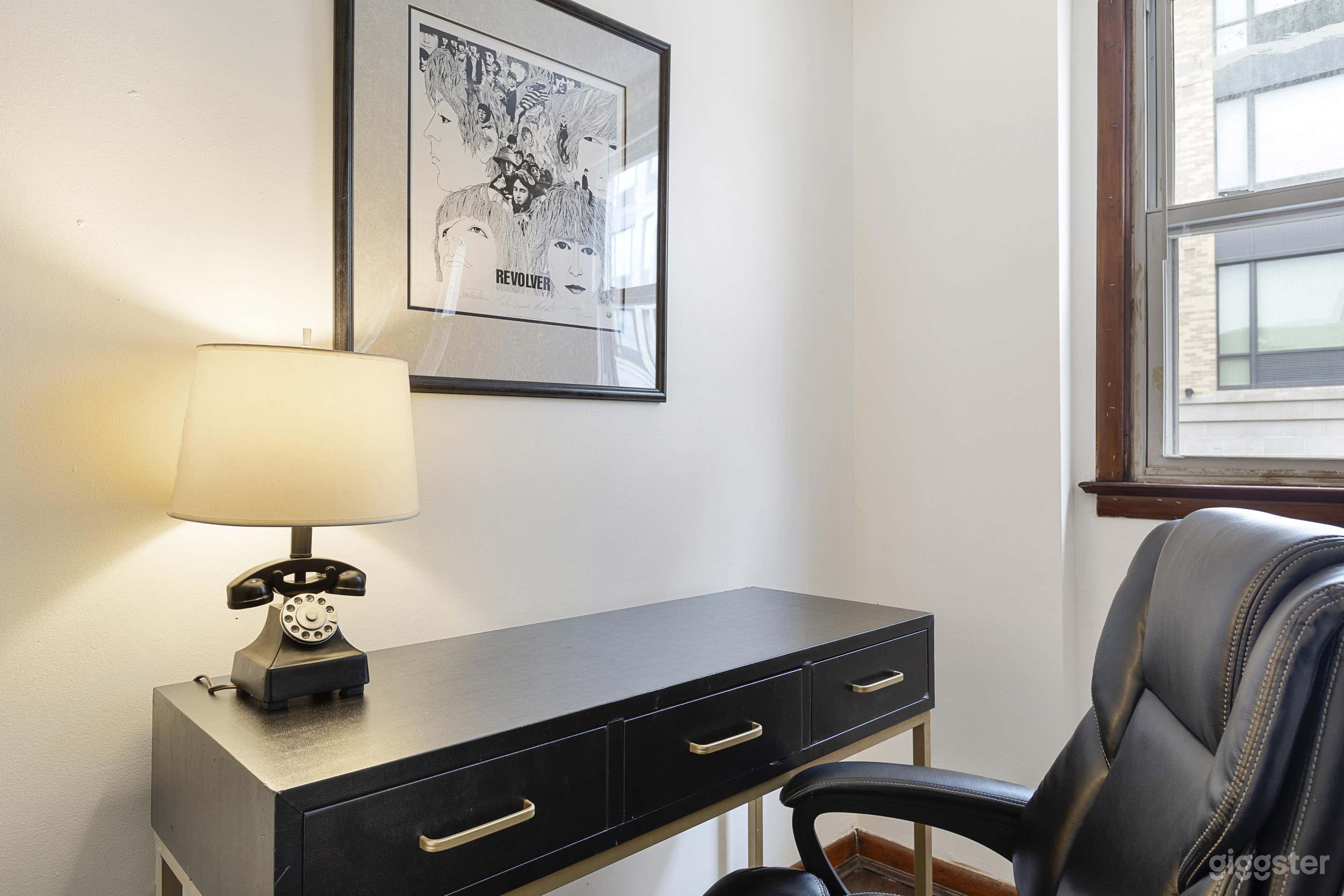 Urban 2BR Brownstone in Arts District near NYC Photo 4