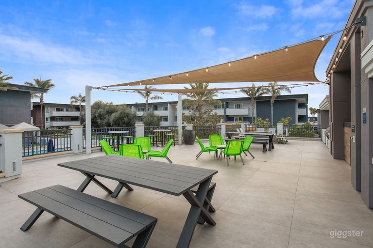  Inviting Outdoor Lounge in Newport Beach 