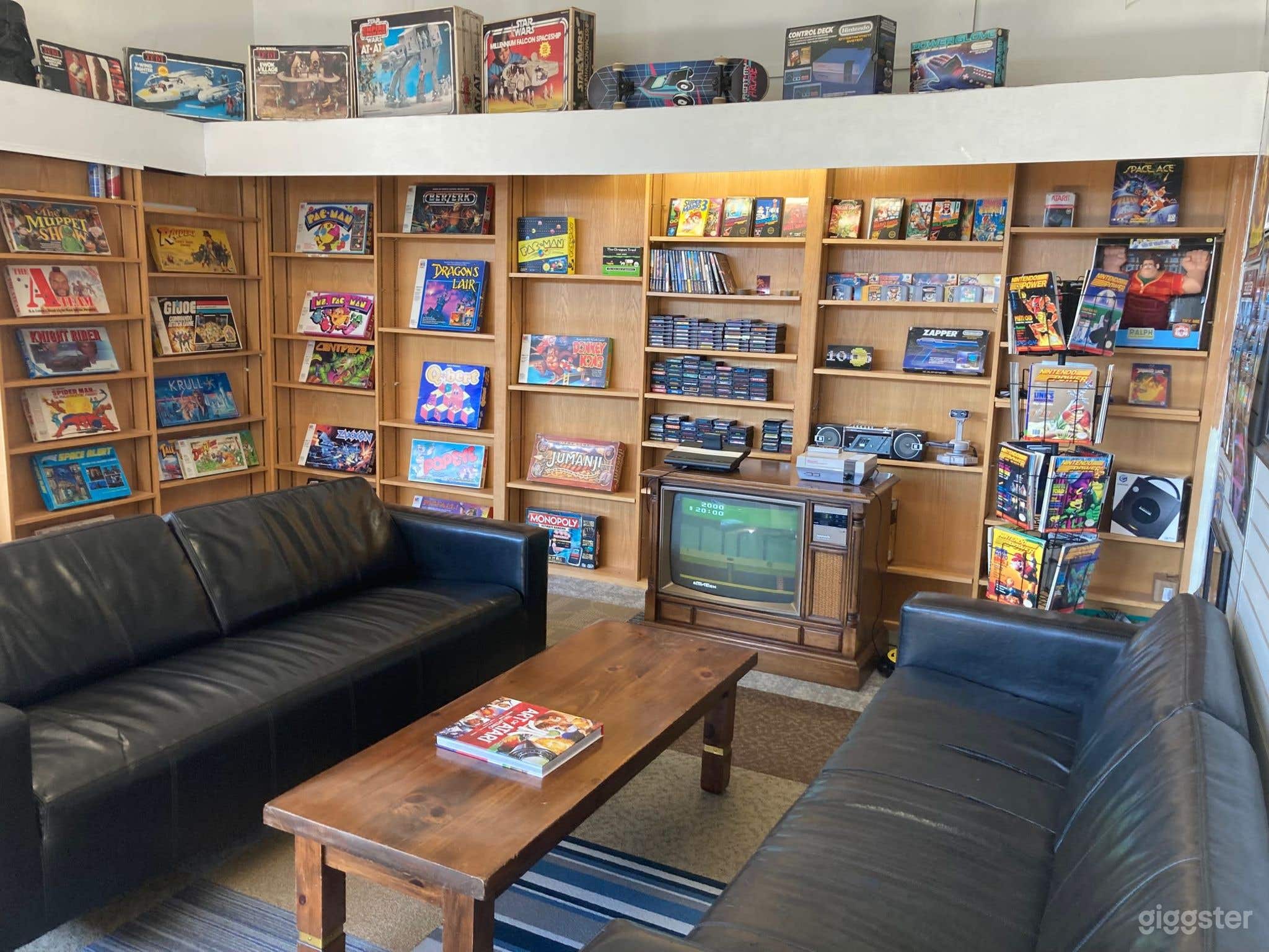 80s classic video arcade and retro game lounge Photo 3