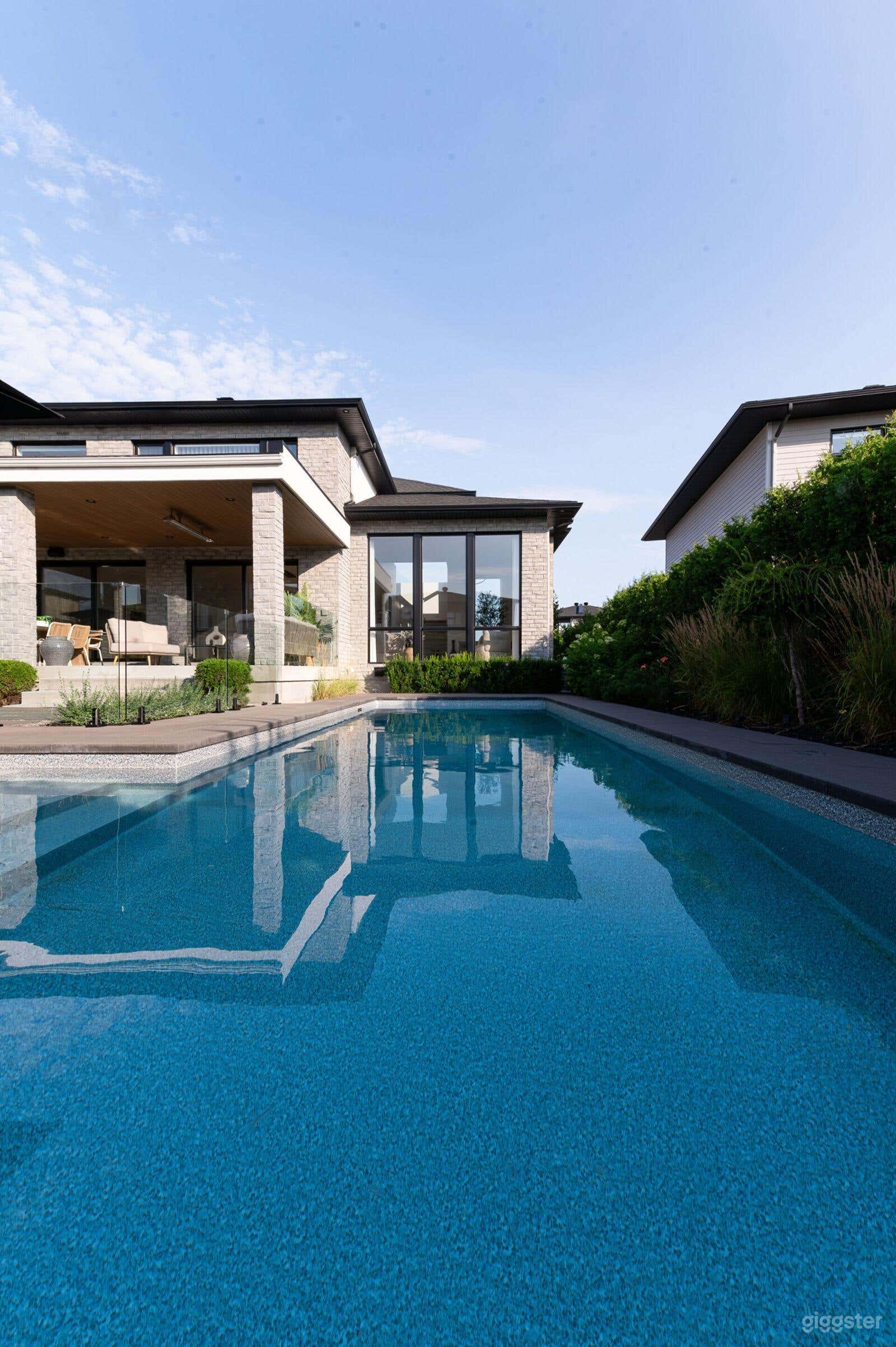 Modern Pool only Rental for Production and Leisure Photo 1