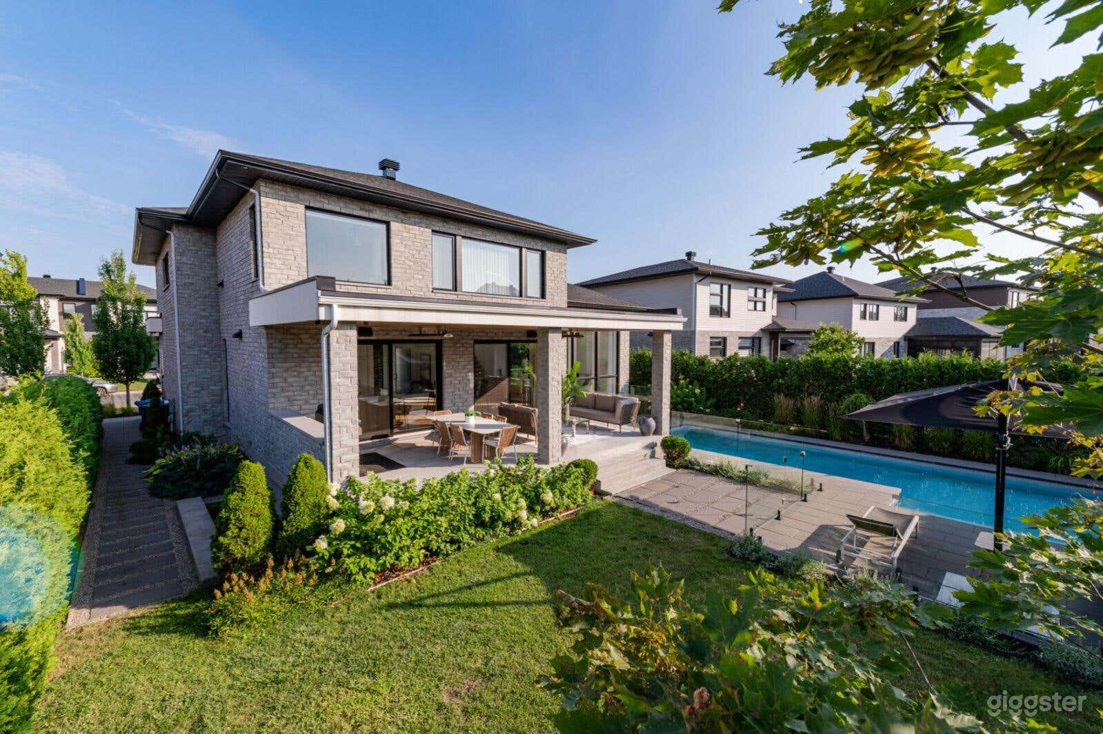 Modern Pool only Rental for Production and Leisure Photo 3