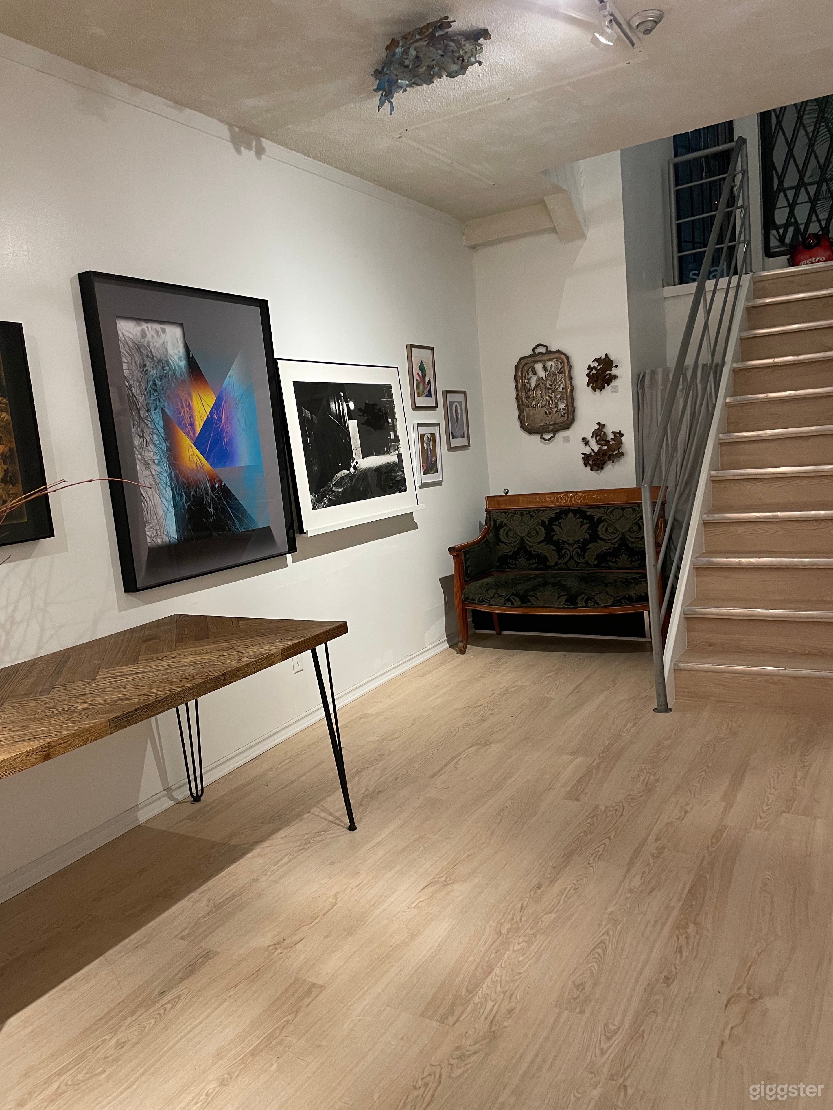 Versatile Lower Pop Up Space Photo 4