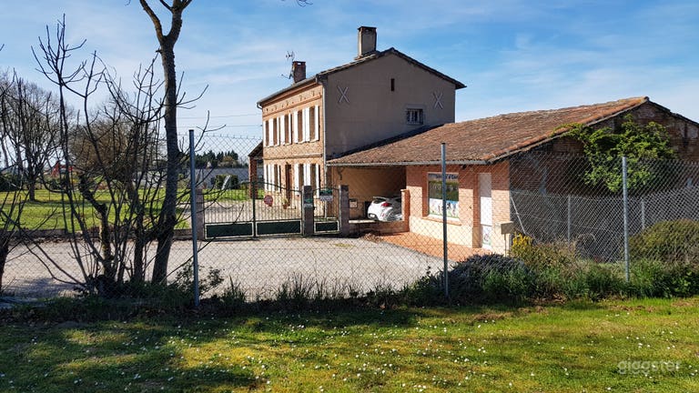  Maison authentique en briques de Toulouse – Lieu de tournage idéal 