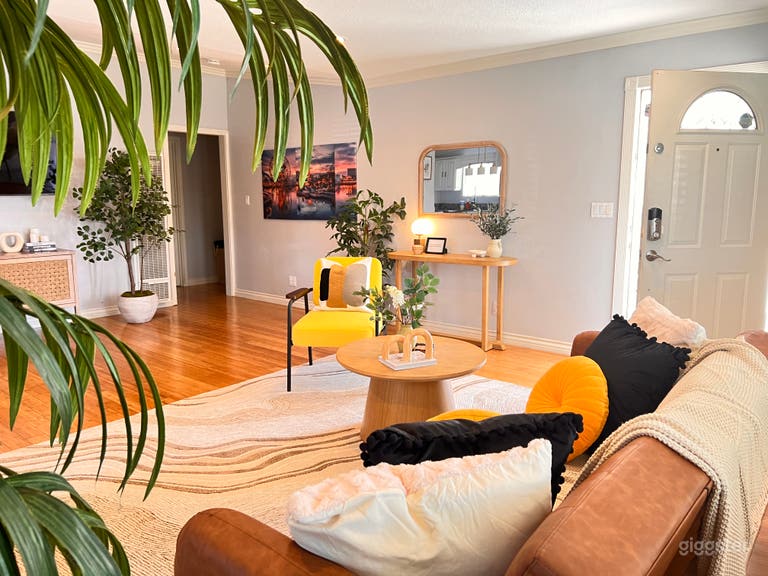  Open floor plan design fully furnished furnitures  