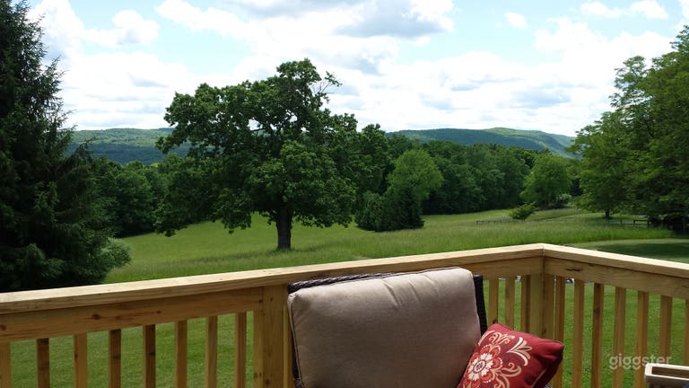  Mountains & fields, 11+ acre Americana < 45 mi NYC 