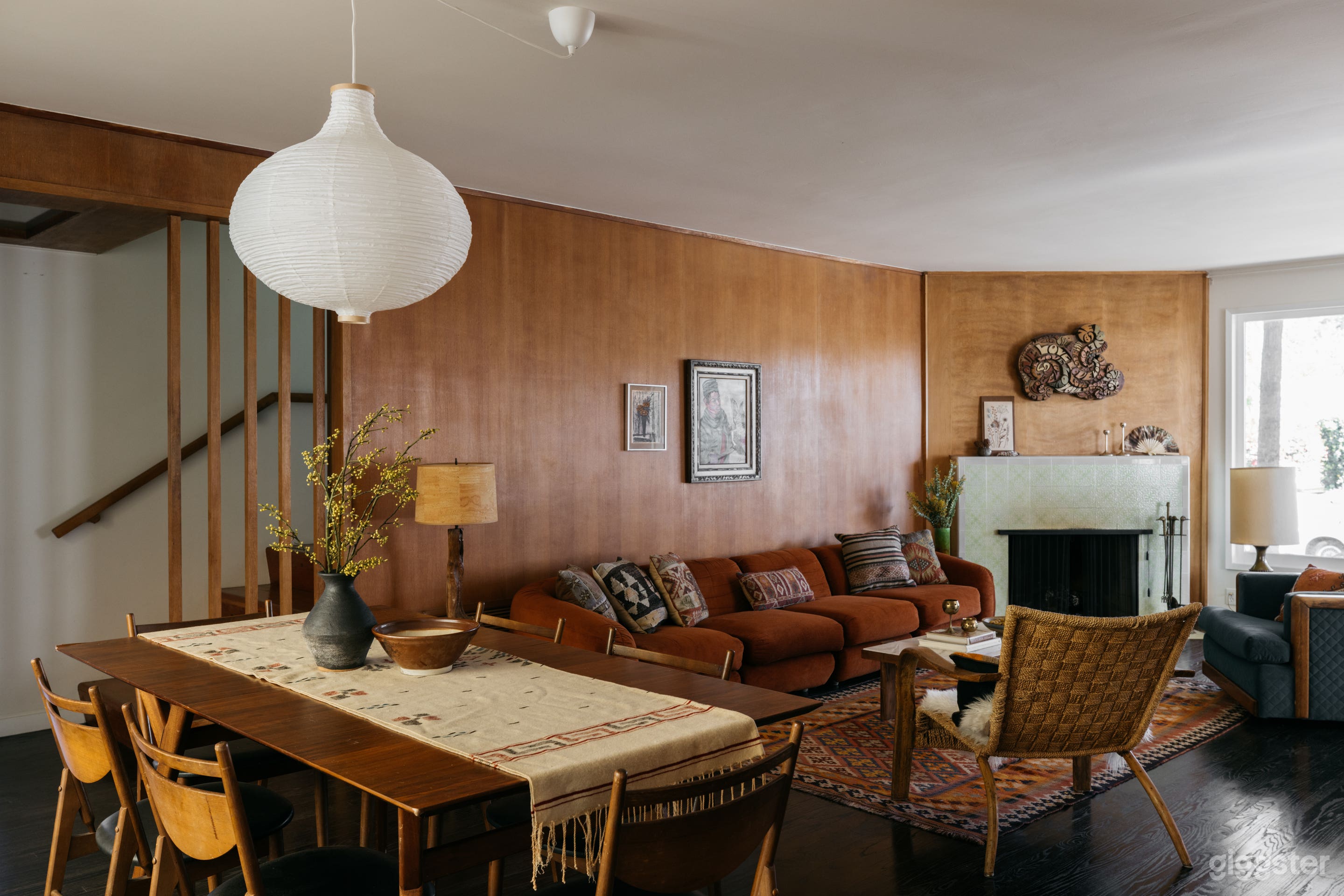 Mid-Century Modern Capsule Home w/ Designer Garden Photo 1