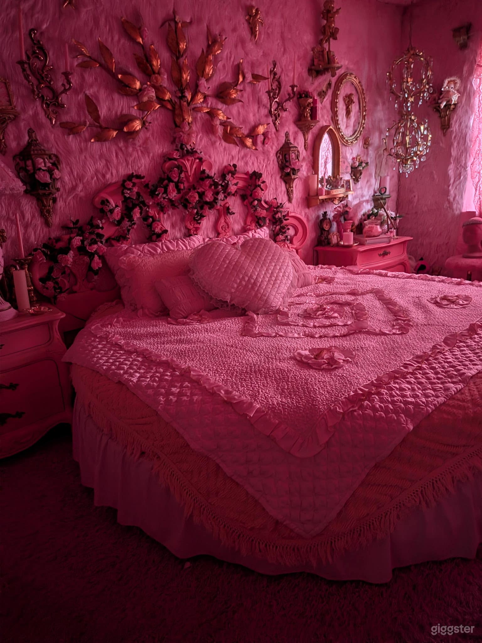 Pink Playroom Cute Boudoir Photo/Video Set Photo 1