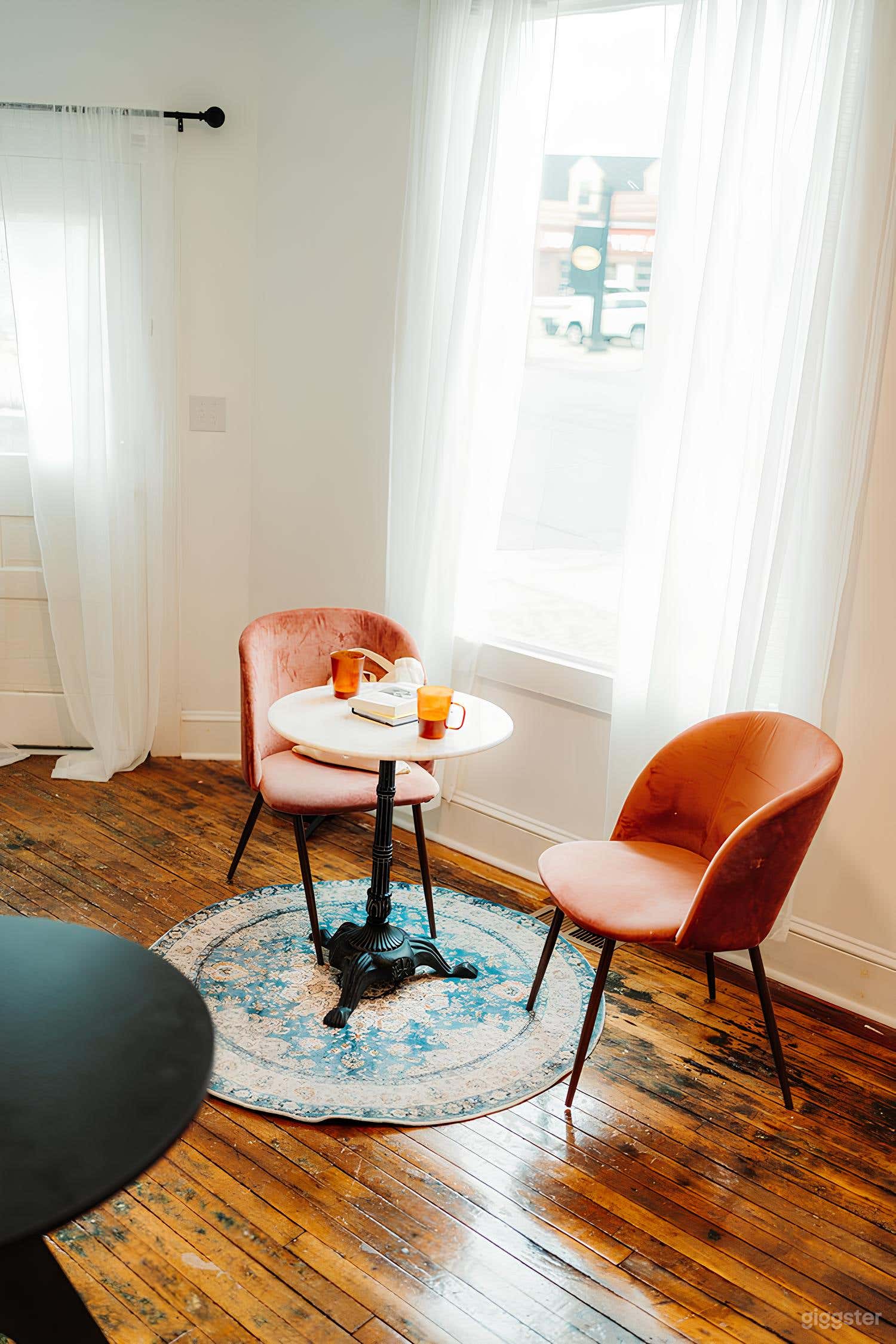 Curated Creative Studio Photo 2