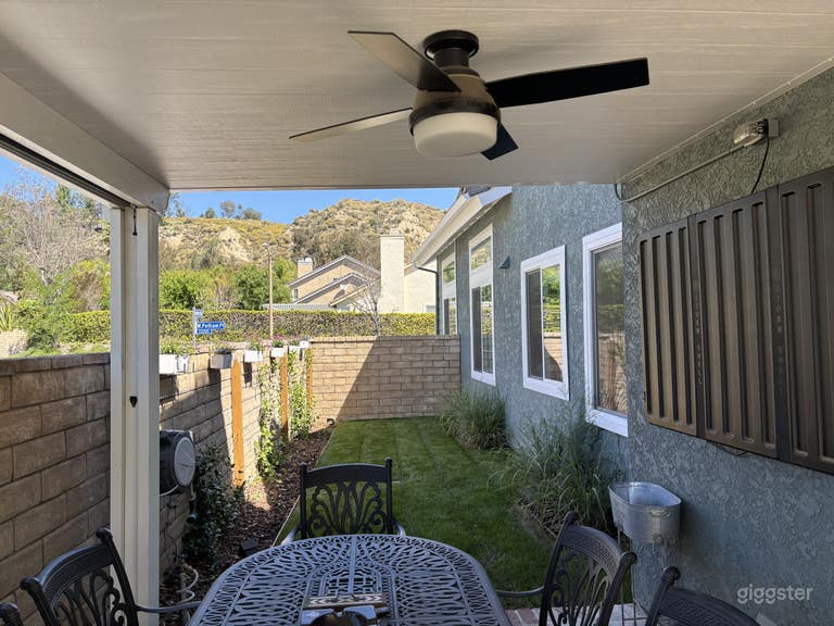  Single Story Pool Home in Santa Clarita 