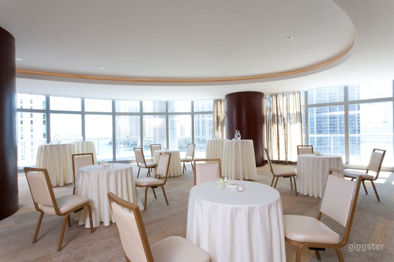  Elegant Plaza Lounge & Event Space 