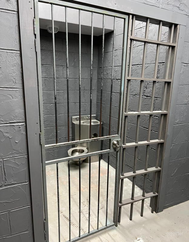 Jail Cell Photo 3
