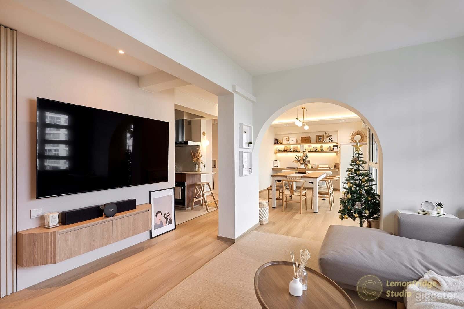 Open concept 4-room HDB Photo 1