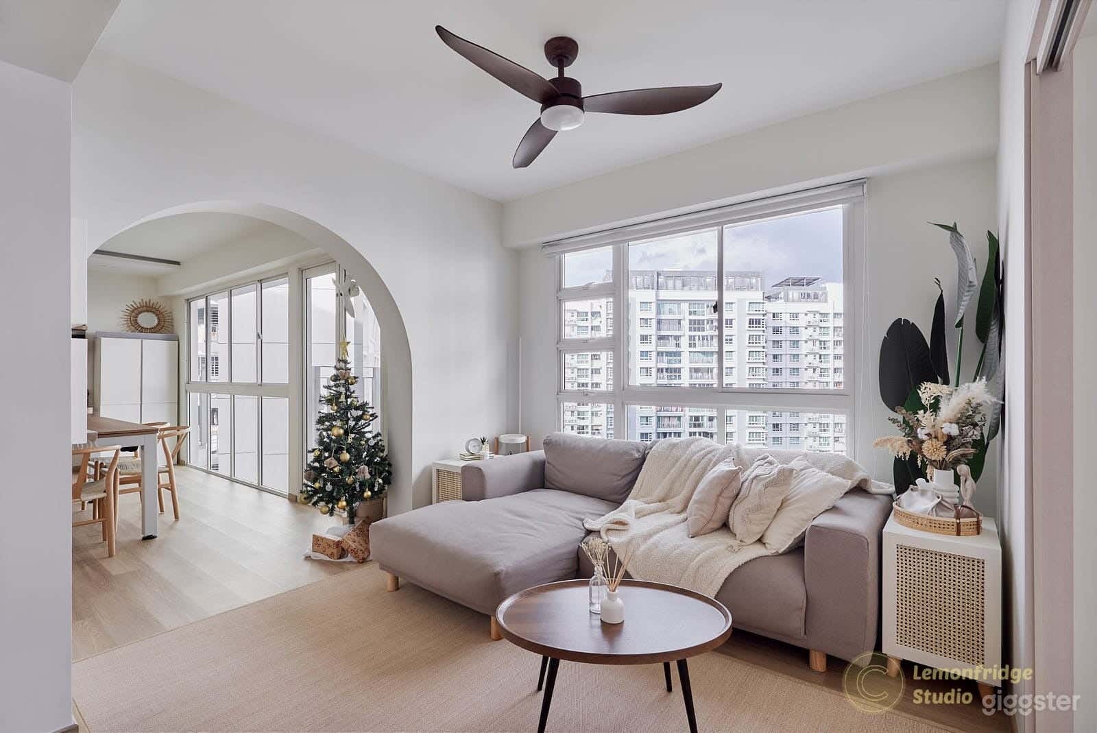 Open concept 4-room HDB Photo 3