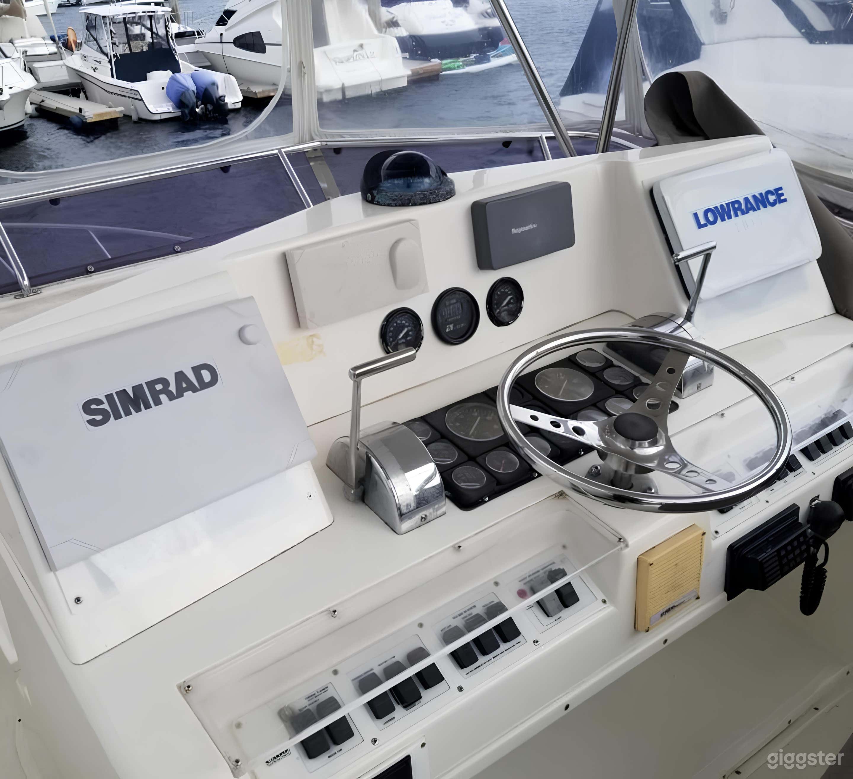 Last Cast 35' Cabo Flybridge FISHING CHARTER Photo 2