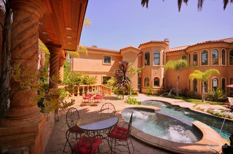 MEDITERRANEAN MANSION #954 ENCINO Photo 3