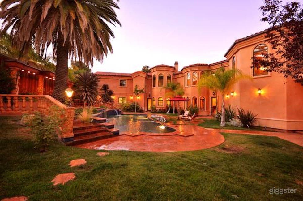 MEDITERRANEAN MANSION #954 ENCINO Photo 2