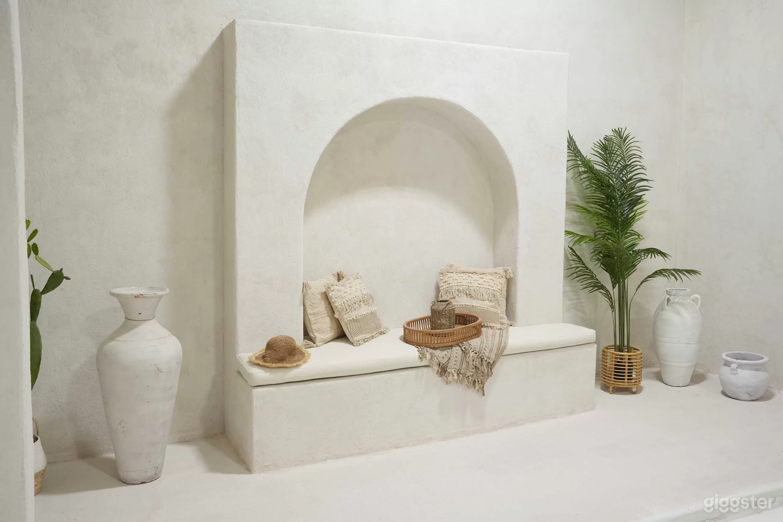 The Bali Set Photo 4