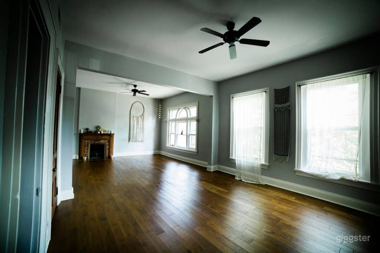  Main space - It fits 15 people for yoga or more for other events. 