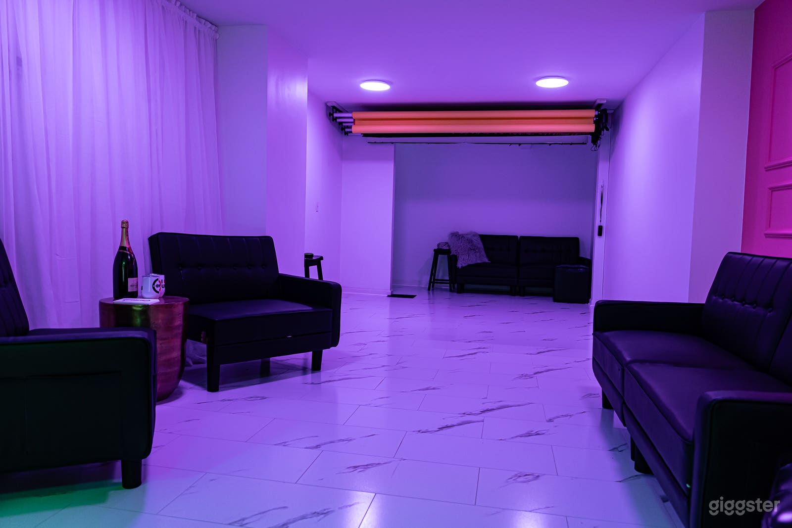 Photography &amp; Content Creation Studio Photo 3