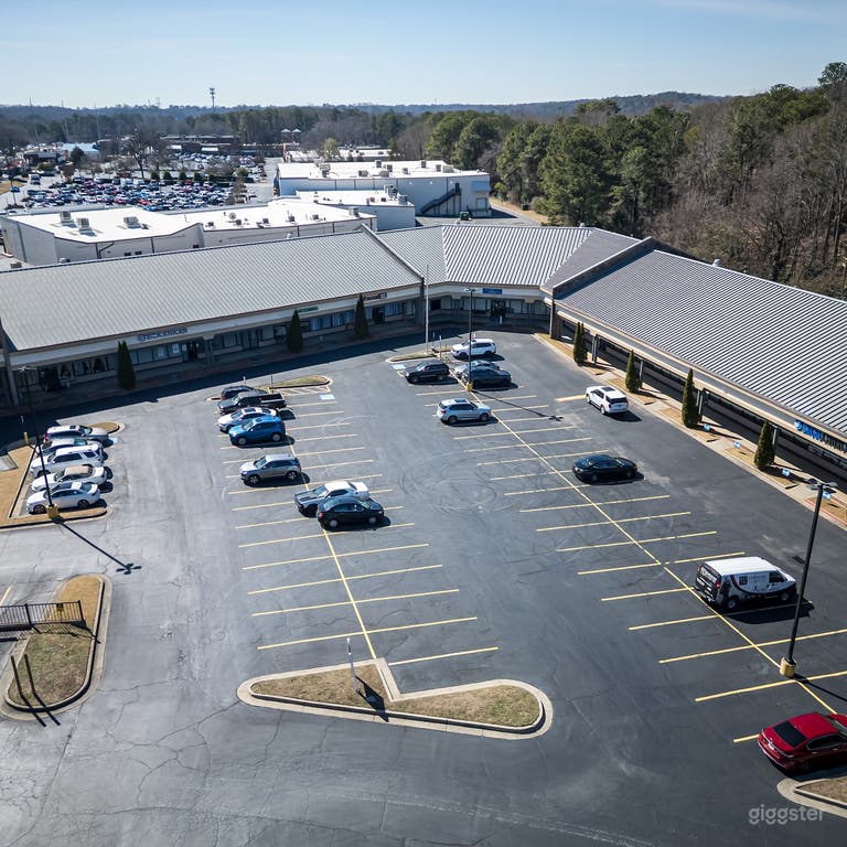  Sleek Premier Event Venue in Marietta, GA 