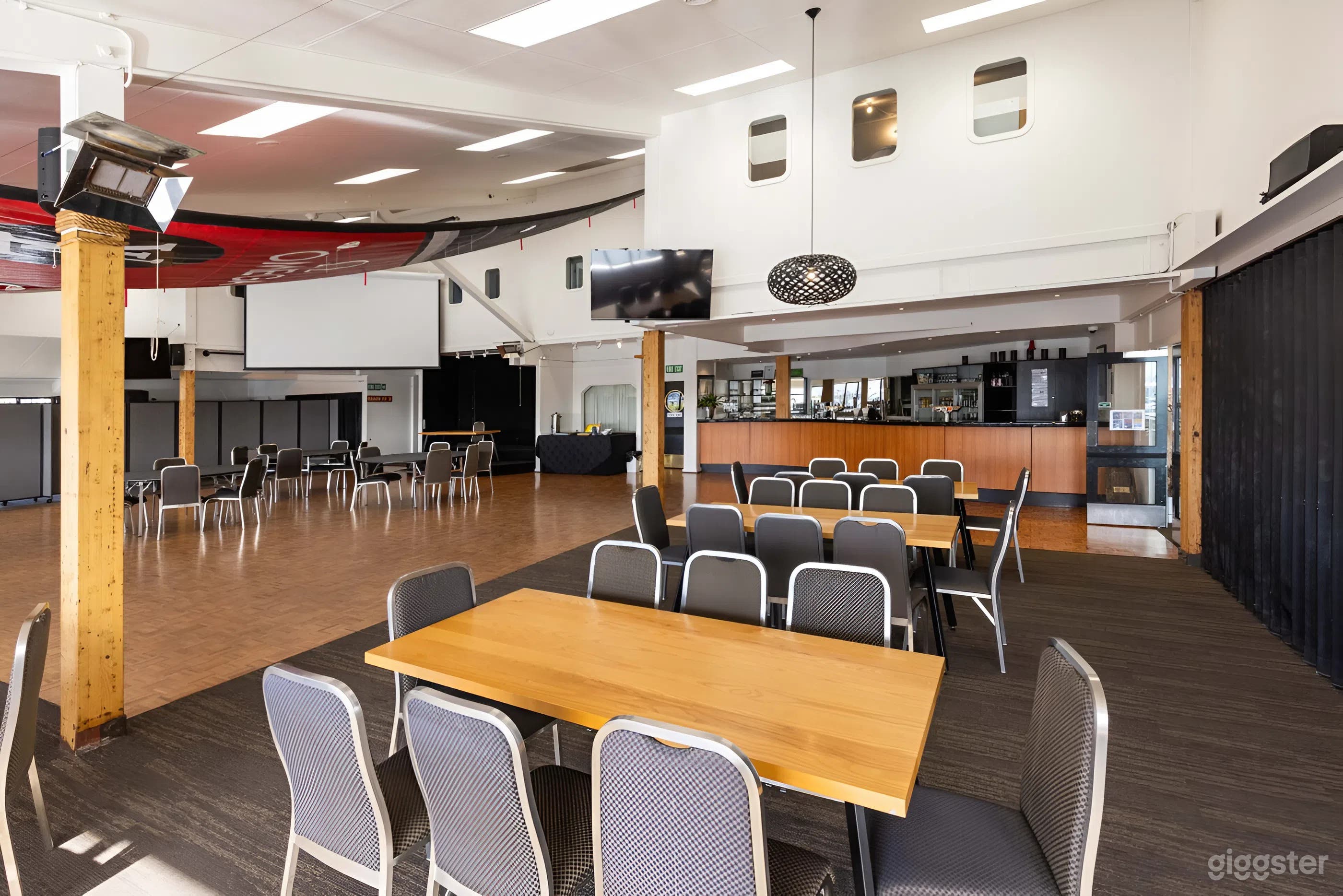 Headsail Room - Waterfront Event Hall with Marina Views Photo 3