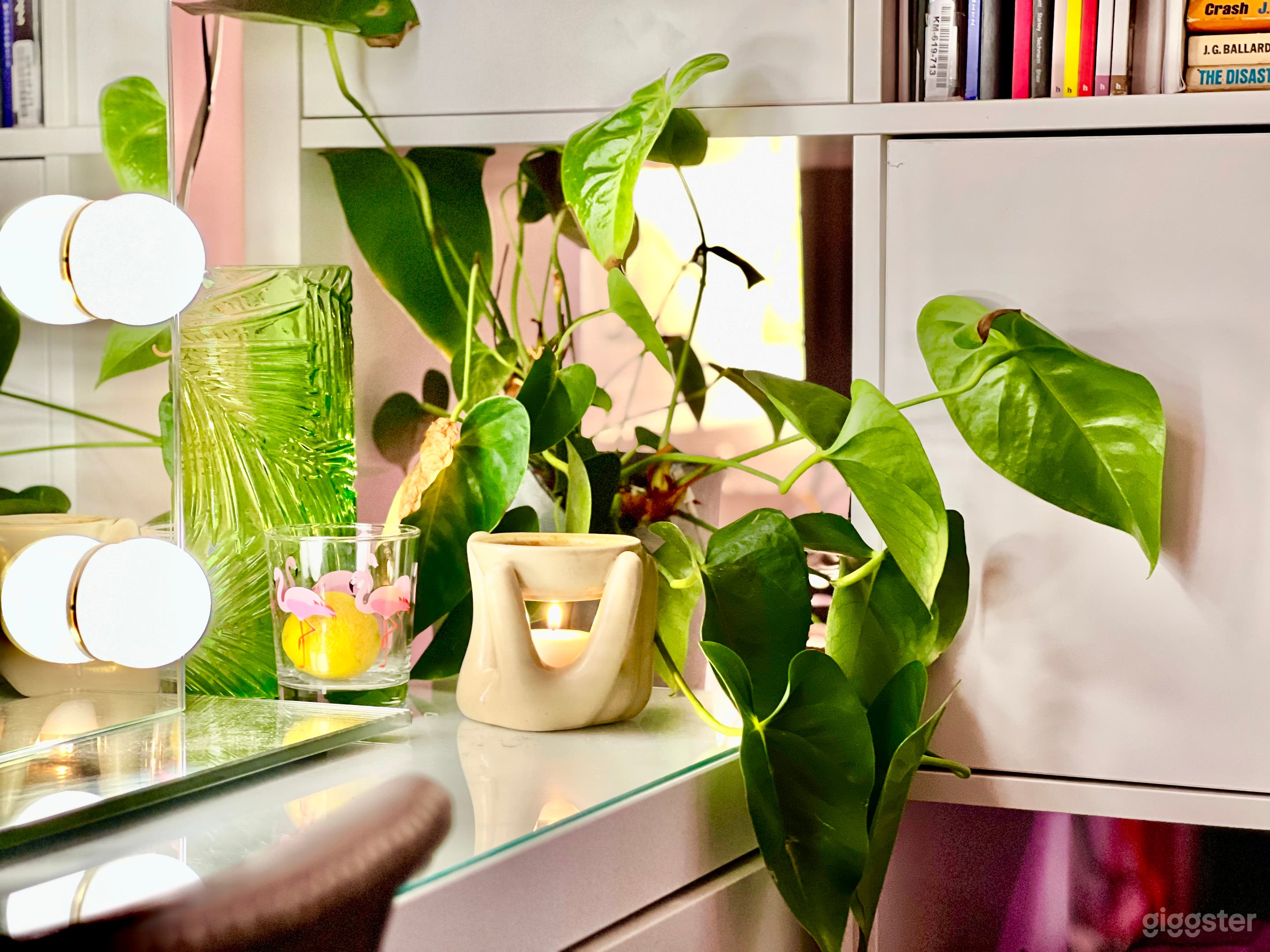 Make up area glamour mirror steamers and clothes rails / changing 