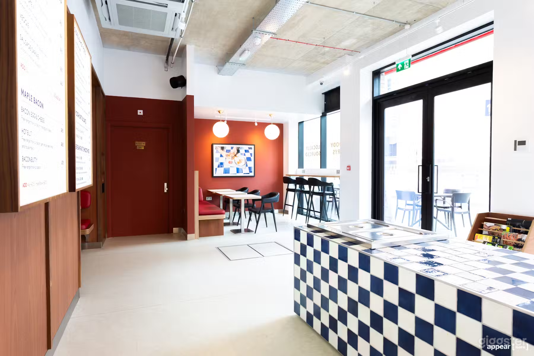 Modern Breakfast Bar in Shoreditch Photo 4