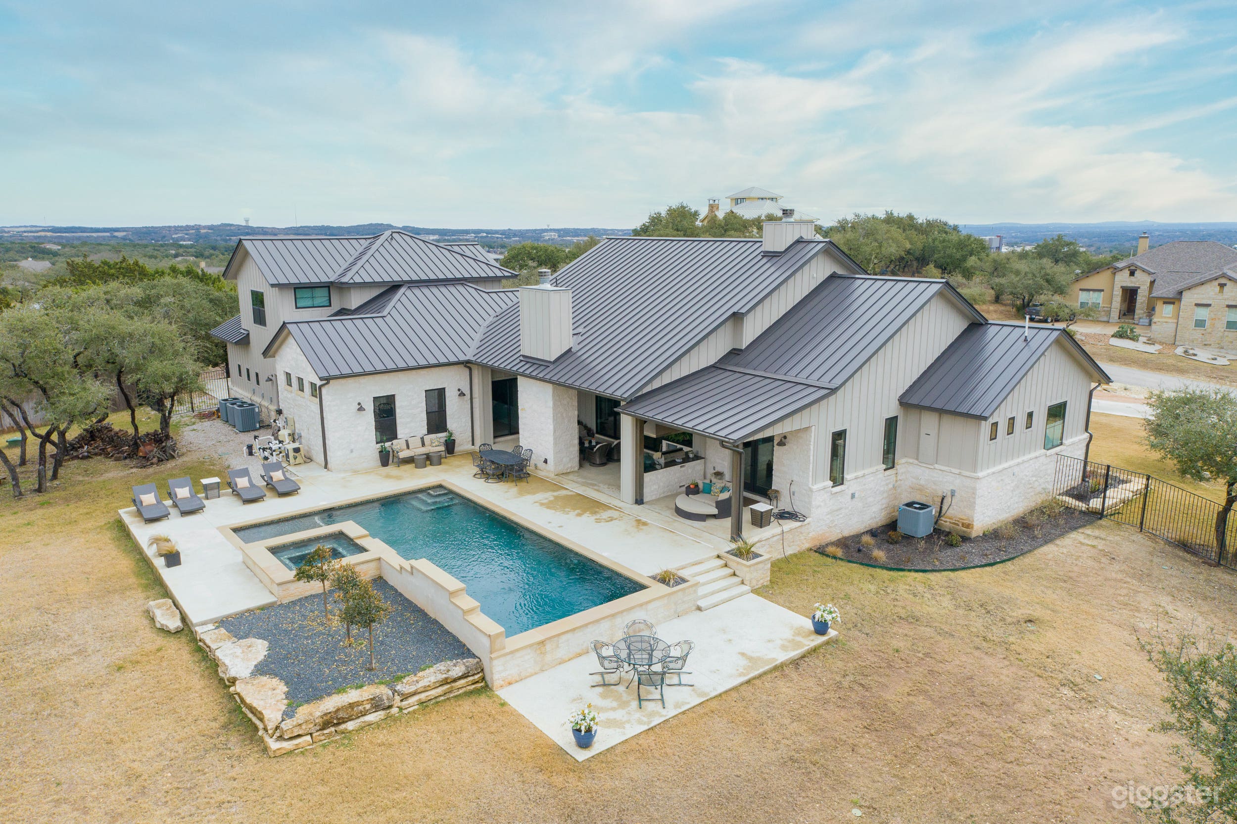 Dripping Springs Home w/ Restoration Hardware vibe Photo 2