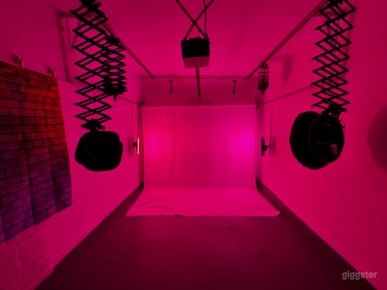  3 Story Modern Urban Condo & 250+ Sq Foot Studio 