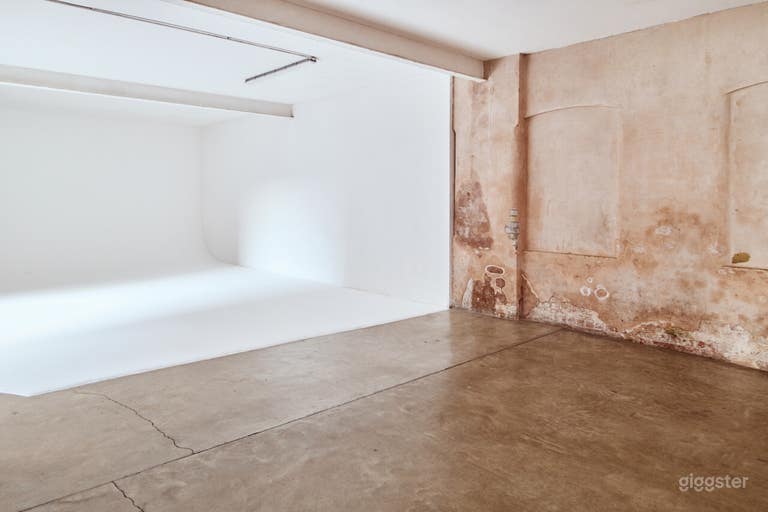 Modern Studio 5 