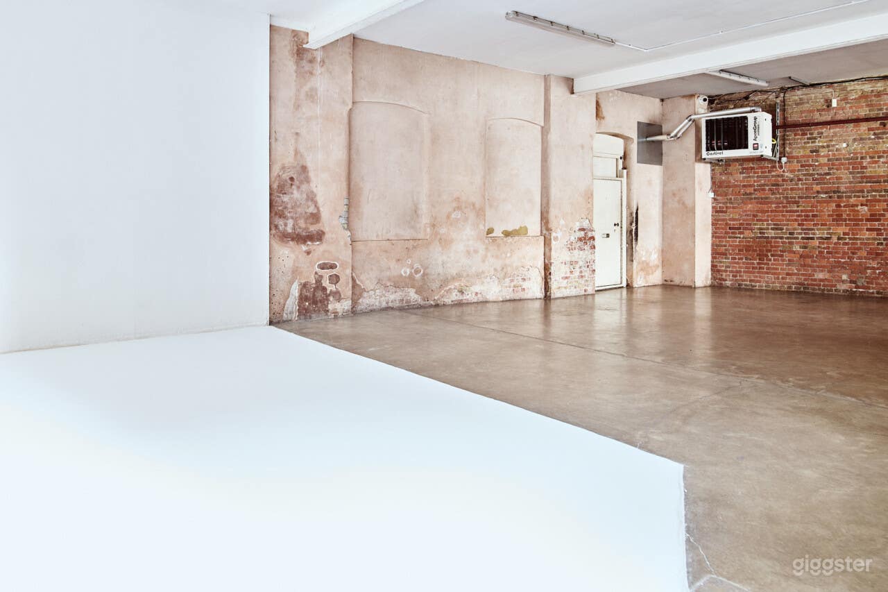 Modern Studio 5 Photo 3