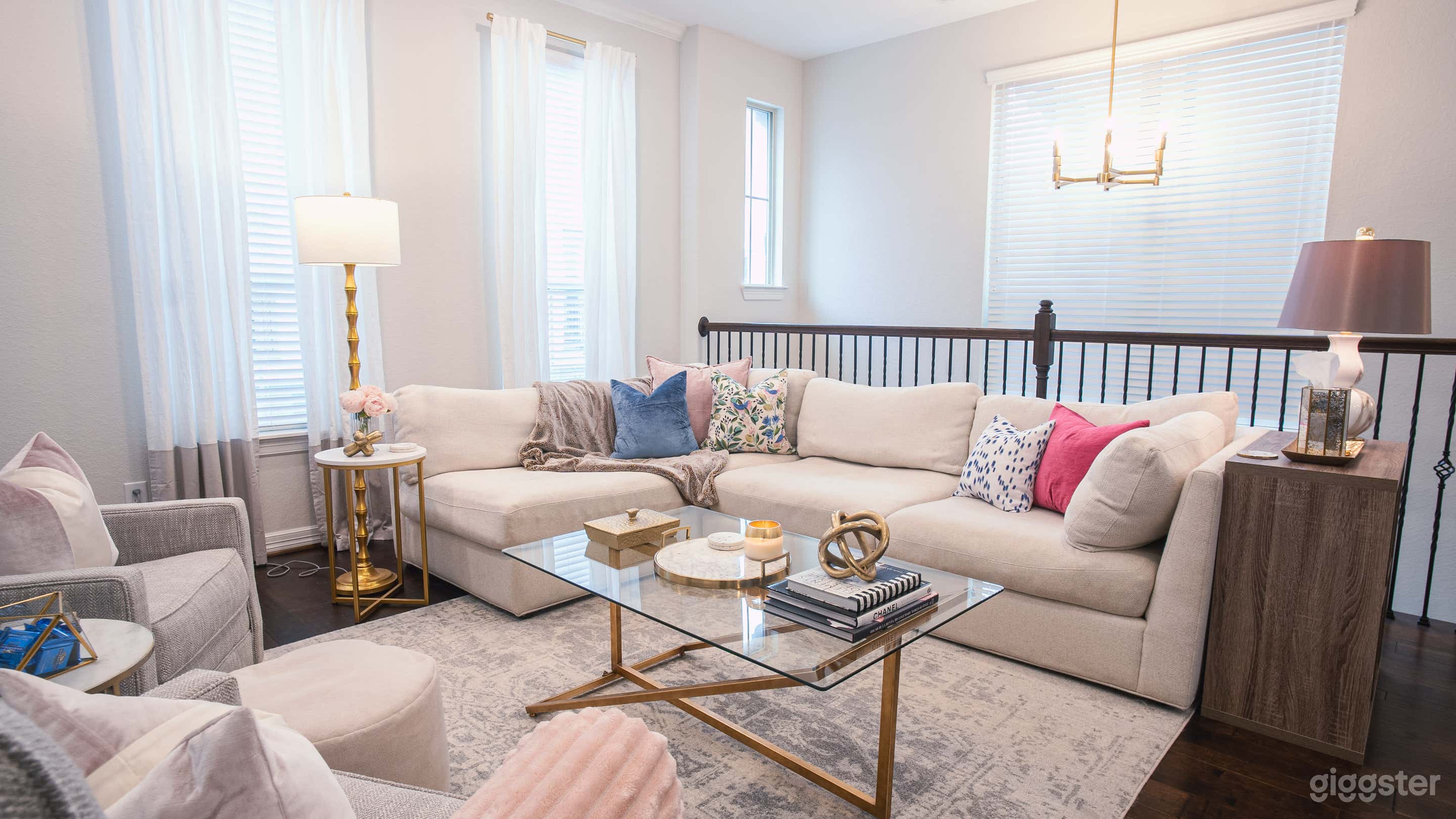 Romantic Glam Pad with Cozy Vibe Photo 3