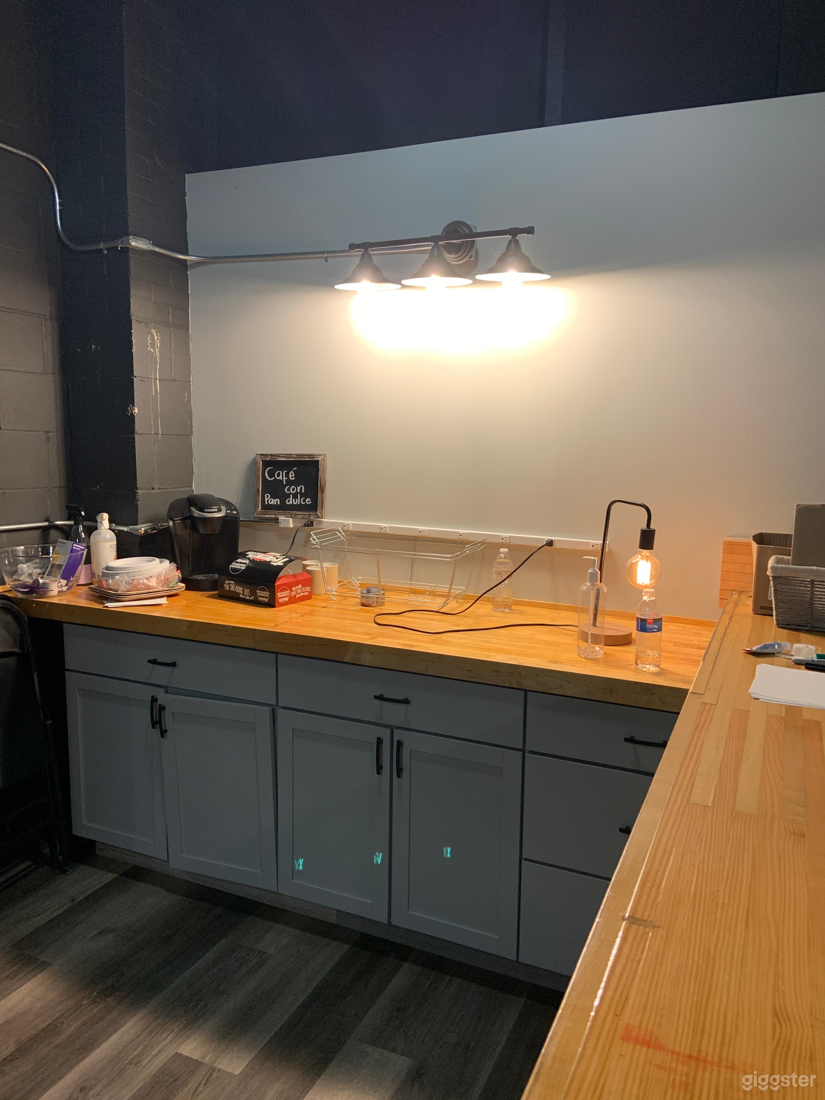 Studio Garage Photo 3